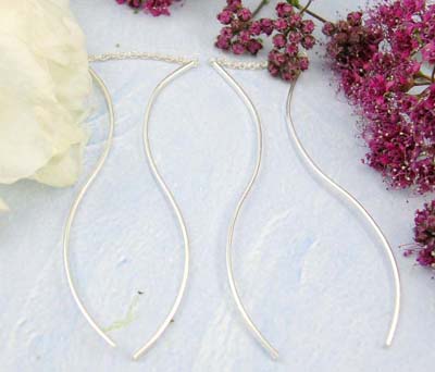 Sterling silver jewelry shopping mall sterling silver earrings with mini chain holding a flat long wave strip on each end   