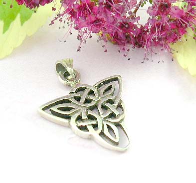 Online shopping discount pendant sterling silver pendant design in triangle shape cut-out celtic knot work 