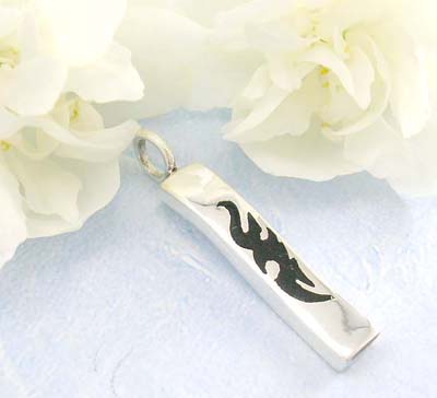 Hot below wholesale costume jewelry shopping shinning rectangular shape with black tattoo pattern design in sterling silver pendant   