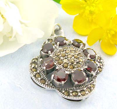 Wholesale women jewlery sterling silver pendant with multi marcasites and red garnet stone        
