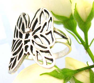 Shopping silver jewelry products sterling silver ring carved-out with butterfly shape   