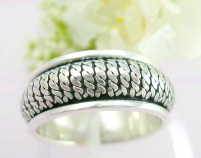  Online free handcrafted silver jewellery spinning ring sterling silver with twist line designs    